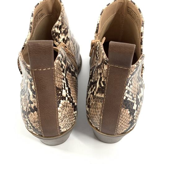 Time and Tru Python Snake Print Pointed Toe Ankle Boots Size 9 Womens Brown Low - Picture 3 of 9
